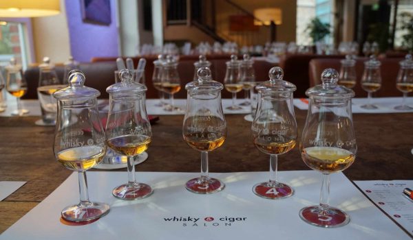 Whisky Tasting im whisky & cigar salon